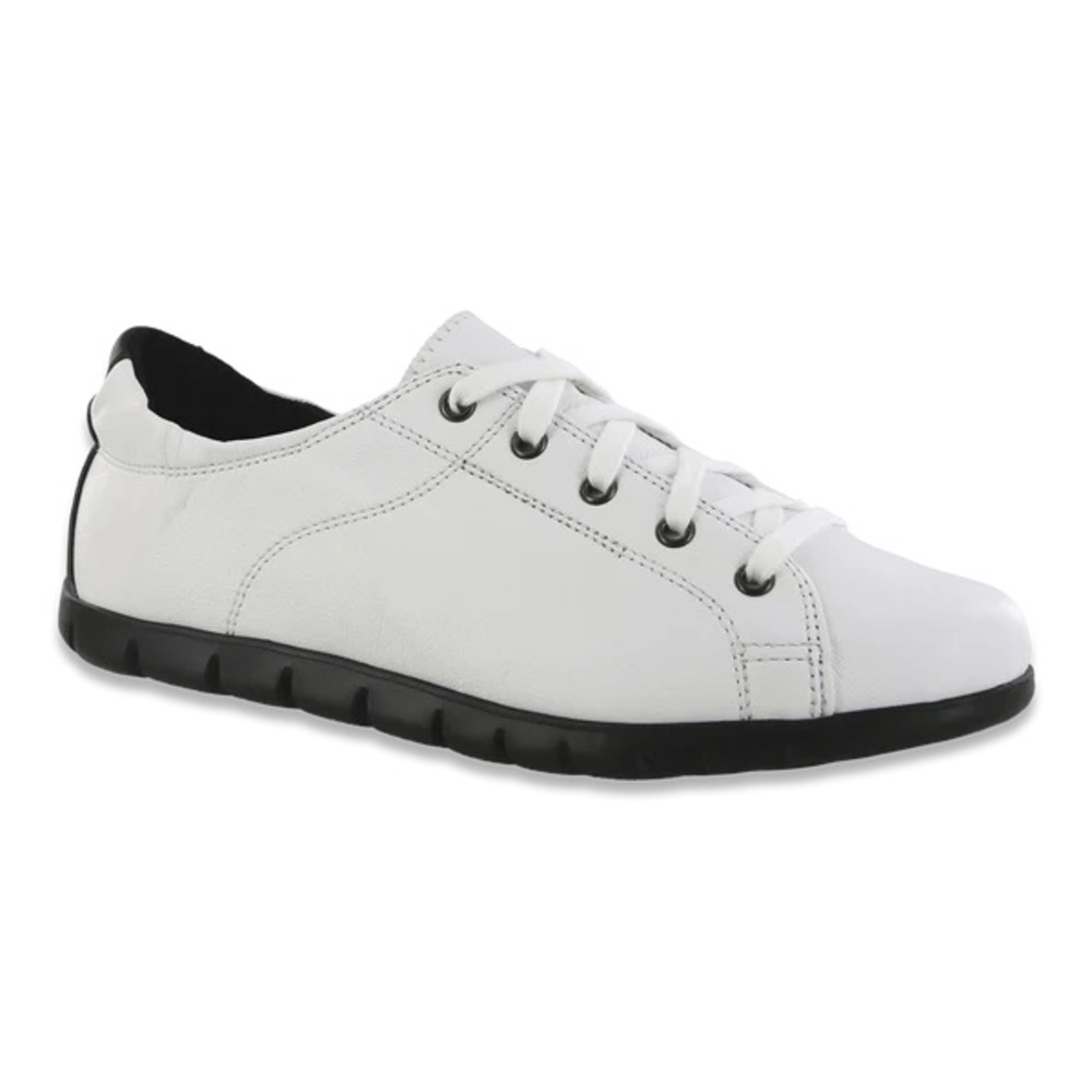 NWT / NIB SAS Solstice II - Lace Up Flat / Sneaker